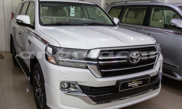 Comprar Novo Toyota Land Cruiser Branco Carro em Luanda em Luanda Province Comprar Novo Toyota Land Cruiser Branco Carro em Luanda em Luanda Province