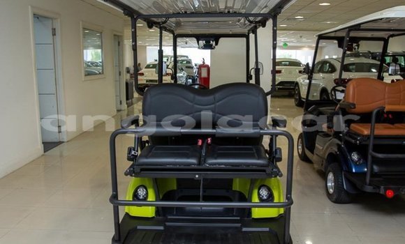 Comprar Novo Mercedes-Benz B-klasse Verde Carro em Luanda em Luanda Province Comprar Novo Mercedes-Benz B-klasse Verde Carro em Luanda em Luanda Province