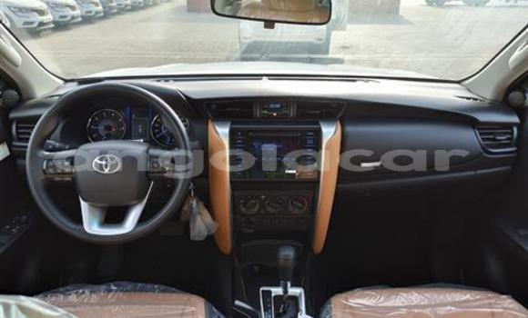 Buy Used Toyota Fortuner White Car in Benguela in Benguela Buy Used Toyota Fortuner White Car in Benguela in Benguela