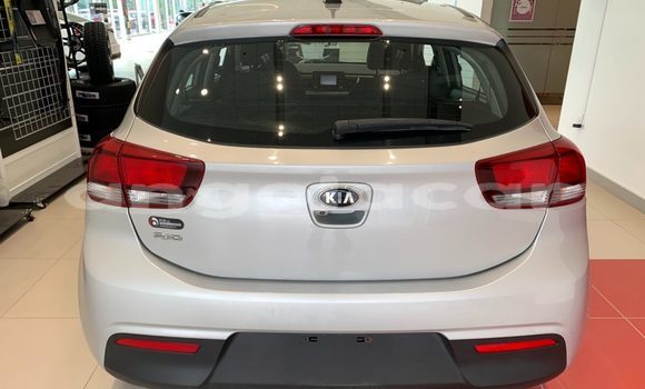 Comprar Novo Kia rio Branco Carro em Luanda em Luanda Province Comprar Novo Kia rio Branco Carro em Luanda em Luanda Province