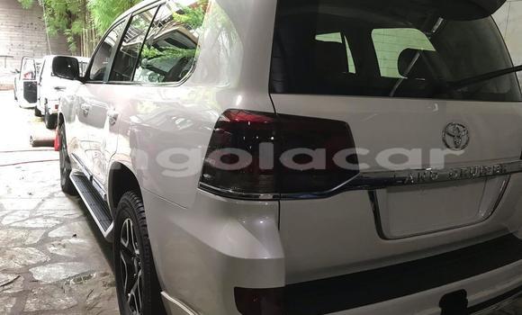 Acheter Neuf Voiture Toyota Land Cruiser Gris à Luanda, Province de Luanda Acheter Neuf Voiture Toyota Land Cruiser Gris à Luanda, Province de Luanda