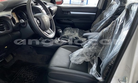 Comprar Novo Toyota Hilux Branco Carro em N’dalatando em Cuanza Norte Province Comprar Novo Toyota Hilux Branco Carro em N’dalatando em Cuanza Norte Province