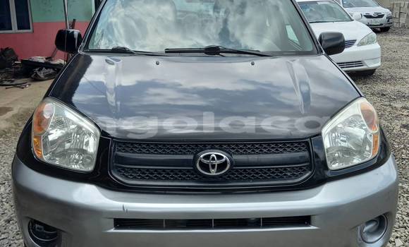 Acheter Occasion Voiture Toyota RAV4 Noir à Soyo, Zaïre Acheter Occasion Voiture Toyota RAV4 Noir à Soyo, Zaïre