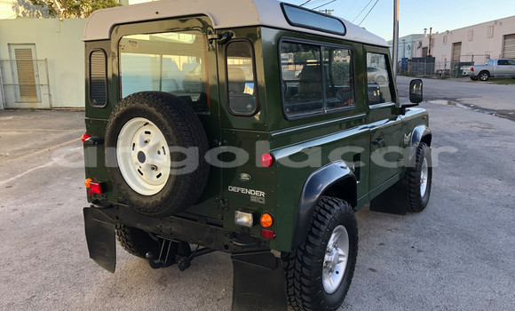 Comprar Usado Land Rover Defender Outro Carro em Luena em Moxico Comprar Usado Land Rover Defender Outro Carro em Luena em Moxico
