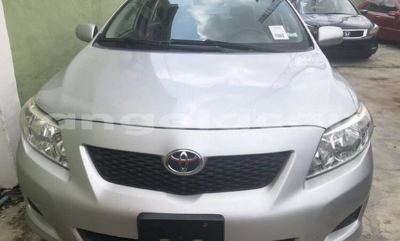Comprar Usado Toyota Corolla Prata Carro em Luena em Moxico Comprar Usado Toyota Corolla Prata Carro em Luena em Moxico