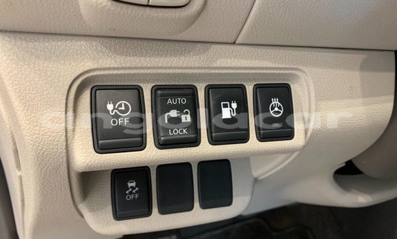 Acheter Occasion Voiture Nissan Leaf Rouge à Luanda, Province de Luanda Acheter Occasion Voiture Nissan Leaf Rouge à Luanda, Province de Luanda