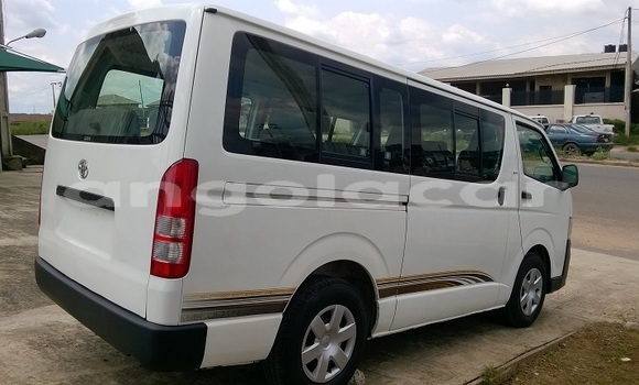 Acheter Occasion Voiture Toyota Hiace Blanc à Luanda, Province de Luanda Acheter Occasion Voiture Toyota Hiace Blanc à Luanda, Province de Luanda