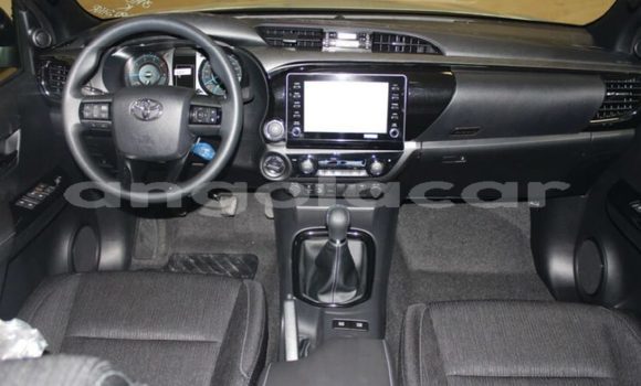 Comprar Novo Toyota Hilux Preto Carro em Luanda em Luanda Province Comprar Novo Toyota Hilux Preto Carro em Luanda em Luanda Province