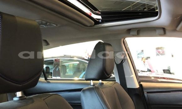 Acheter Neuf Voiture Toyota Corolla Rouge à Luanda, Province de Luanda Acheter Neuf Voiture Toyota Corolla Rouge à Luanda, Province de Luanda