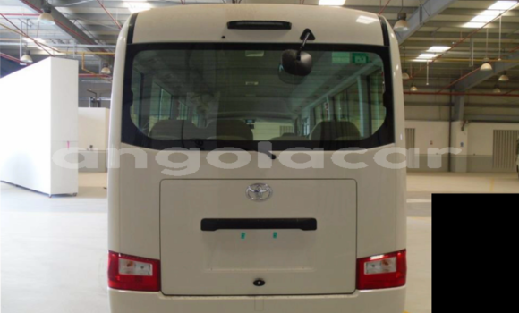 Comprar Novo Toyota Coaster Branco Carro em Luanda em Luanda Province Comprar Novo Toyota Coaster Branco Carro em Luanda em Luanda Province