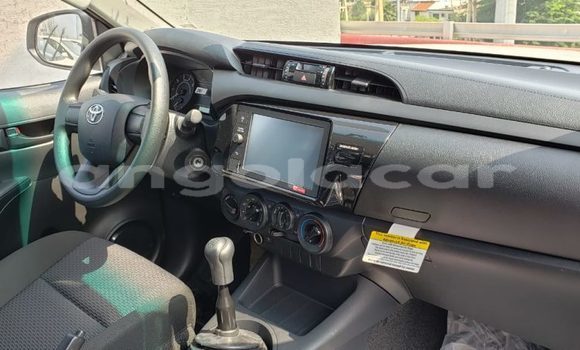 Comprar Novo Toyota Hilux Branco Carro em Luanda em Luanda Province Comprar Novo Toyota Hilux Branco Carro em Luanda em Luanda Province