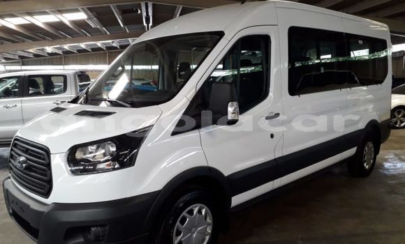 Acheter Neuf Voiture Ford Telstar Blanc à Luanda, Province de Luanda Acheter Neuf Voiture Ford Telstar Blanc à Luanda, Province de Luanda