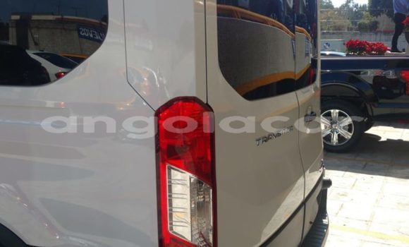 Acheter Neuf Voiture Ford Telstar Blanc à Luanda, Province de Luanda Acheter Neuf Voiture Ford Telstar Blanc à Luanda, Province de Luanda