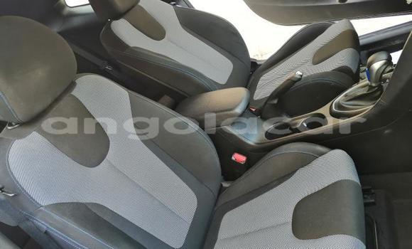 Acheter Occasion Voiture Hyundai Veloster Noir à Luanda, Province de Luanda Acheter Occasion Voiture Hyundai Veloster Noir à Luanda, Province de Luanda