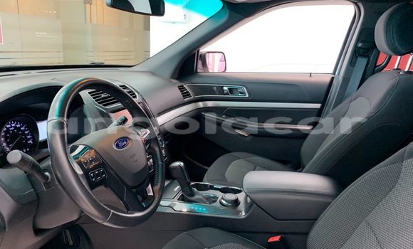 Comprar Usado Ford Explorer Branco Carro em Luanda em Luanda Province