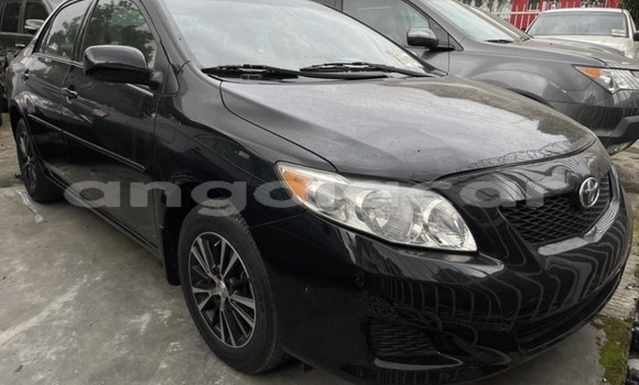 Comprar Usado Toyota Corolla Preto Carro em Luanda em Luanda Province