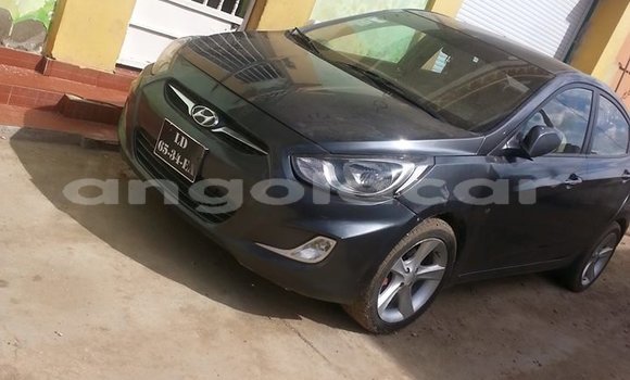 Acheter Occasion Voiture Hyundai Accent Noir à Luanda, Province de Luanda