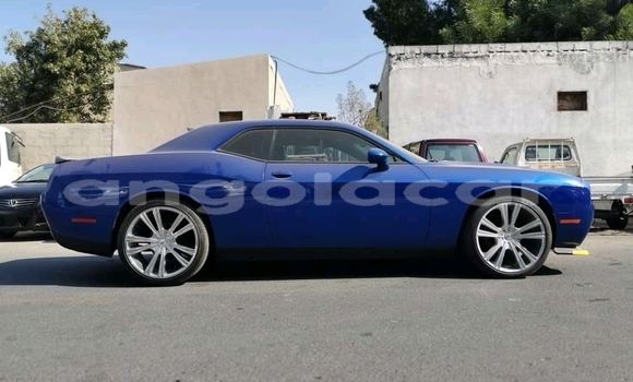 Acheter Occasion Voiture Dodge Challenger Bleu à Lobito, Benguela Acheter Occasion Voiture Dodge Challenger Bleu à Lobito, Benguela