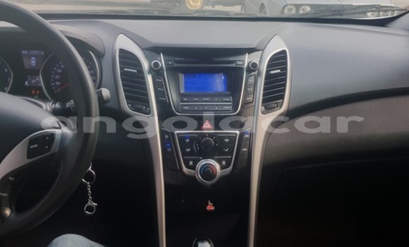 Buy Used Hyundai i30 White Car in N'zeto in Zaire Buy Used Hyundai i30 White Car in N'zeto in Zaire
