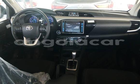 Comprar Usado Toyota Hilux Azul Carro em N'zeto em Zaire Comprar Usado Toyota Hilux Azul Carro em N'zeto em Zaire
