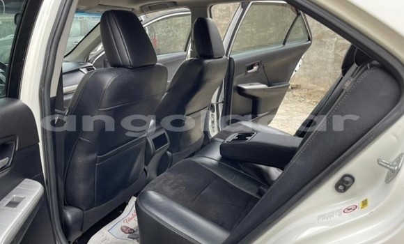 Comprar Usado Toyota Camry Branco Carro em N'zeto em Zaire Comprar Usado Toyota Camry Branco Carro em N'zeto em Zaire