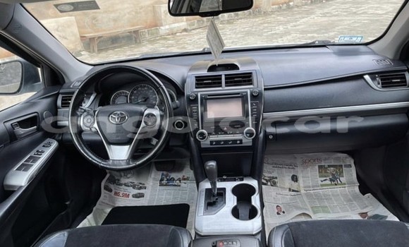 Comprar Usado Toyota Camry Branco Carro em N'zeto em Zaire Comprar Usado Toyota Camry Branco Carro em N'zeto em Zaire