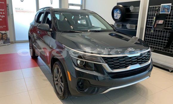 Acheter Occasion Voiture Kia Shuma Noir à Luanda, Province de Luanda