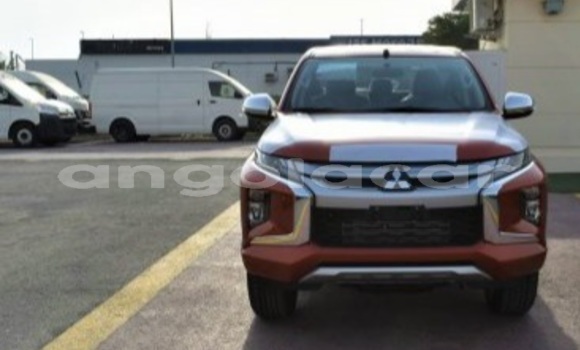 Comprar Usado Mitsubishi L200 Vermelho Carro em Lobito em Benguela Comprar Usado Mitsubishi L200 Vermelho Carro em Lobito em Benguela