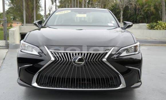 Acheter Neuf Voiture Lexus ES Noir à Luanda, Province de Luanda Acheter Neuf Voiture Lexus ES Noir à Luanda, Province de Luanda