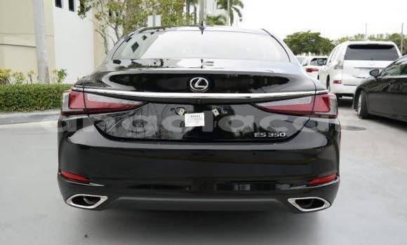 Comprar Novo Lexus ES Preto Carro em Luanda em Luanda Province Comprar Novo Lexus ES Preto Carro em Luanda em Luanda Province