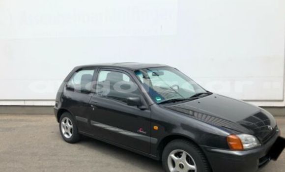 Comprar Usado Toyota Starlet Preto Carro em Luanda em Luanda Province Comprar Usado Toyota Starlet Preto Carro em Luanda em Luanda Province