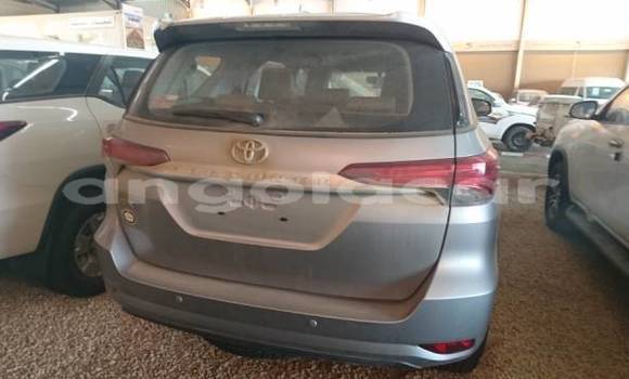Comprar Novo Toyota Fortuner Outro Carro em Luanda em Luanda Province Comprar Novo Toyota Fortuner Outro Carro em Luanda em Luanda Province