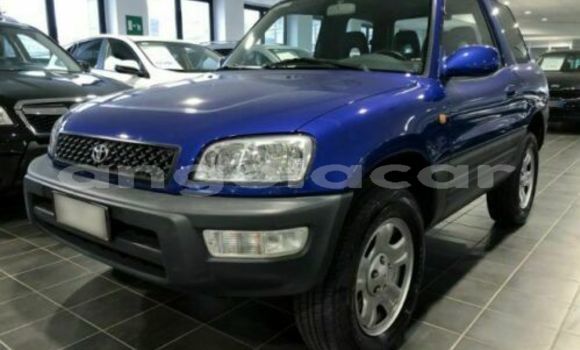 Comprar Usado Toyota RAV4 Azul Carro em Luanda em Luanda Province