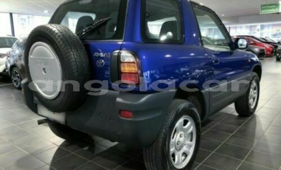 Acheter Occasion Voiture Toyota RAV4 Bleu à Luanda, Province de Luanda Acheter Occasion Voiture Toyota RAV4 Bleu à Luanda, Province de Luanda