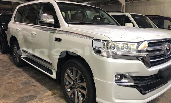 Acheter Neuf Voiture Toyota Land Cruiser Blanc à Luanda, Province de Luanda Acheter Neuf Voiture Toyota Land Cruiser Blanc à Luanda, Province de Luanda