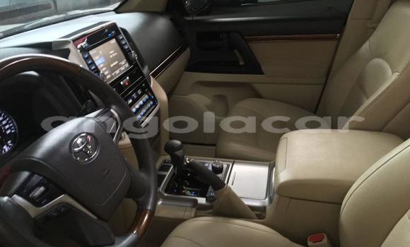 Comprar Usado Toyota Land Cruiser Branco Carro em Luanda em Luanda Province Comprar Usado Toyota Land Cruiser Branco Carro em Luanda em Luanda Province