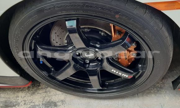 Comprar Novo Nissan GT-R Prata Carro em Luanda em Luanda Province Comprar Novo Nissan GT-R Prata Carro em Luanda em Luanda Province