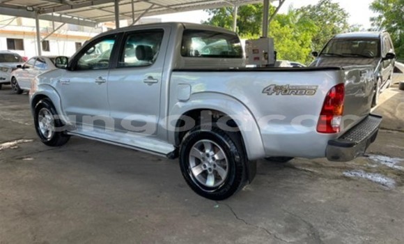 Buy Used Toyota Hilux Silver Car in Luanda in Luanda Province Buy Used Toyota Hilux Silver Car in Luanda in Luanda Province