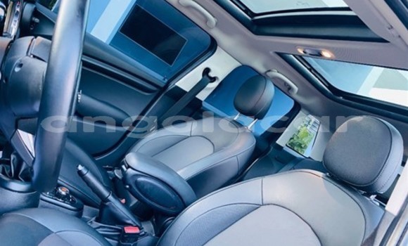 Comprar Usado MINI Cooper Verde Carro em Luanda em Luanda Province Comprar Usado MINI Cooper Verde Carro em Luanda em Luanda Province