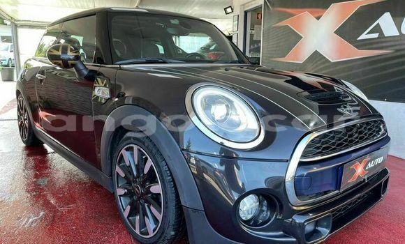 Buy Used MINI Cooper Black Car in N'dalatando in Cuanza Norte Province Buy Used MINI Cooper Black Car in N'dalatando in Cuanza Norte Province