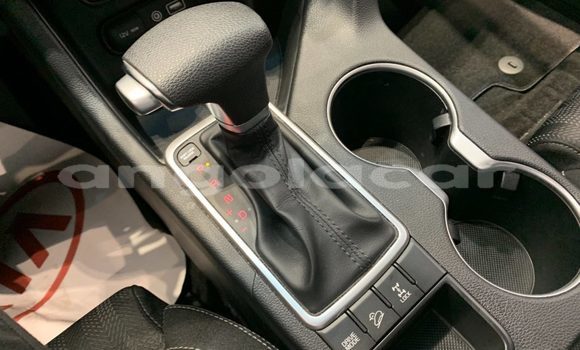 Comprar Usado Kia Sportage Vermelho Carro em Luanda em Luanda Province Comprar Usado Kia Sportage Vermelho Carro em Luanda em Luanda Province