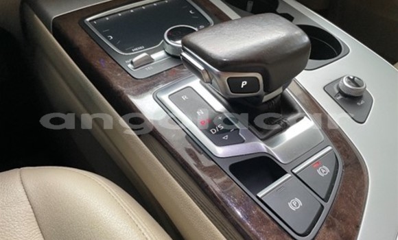 Acheter Occasion Voiture Audi Q7 Gris à Luanda, Province de Luanda Acheter Occasion Voiture Audi Q7 Gris à Luanda, Province de Luanda
