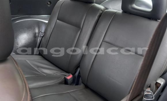 Comprar Usado Toyota RAV4 Azul Carro em Luena em Moxico Comprar Usado Toyota RAV4 Azul Carro em Luena em Moxico