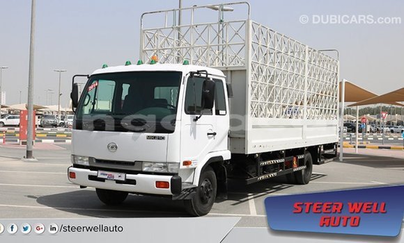 Acheter Import Utilitaire Nissan Evalia Blanc à Import - Dubai, Province de Bengo Acheter Import Utilitaire Nissan Evalia Blanc à Import - Dubai, Province de Bengo