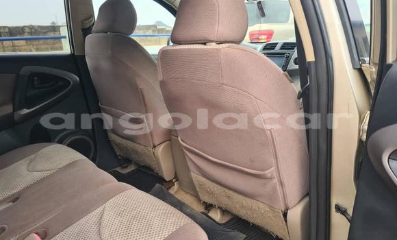 Comprar Usado Toyota RAV4 Outro Carro em Luena em Moxico Comprar Usado Toyota RAV4 Outro Carro em Luena em Moxico