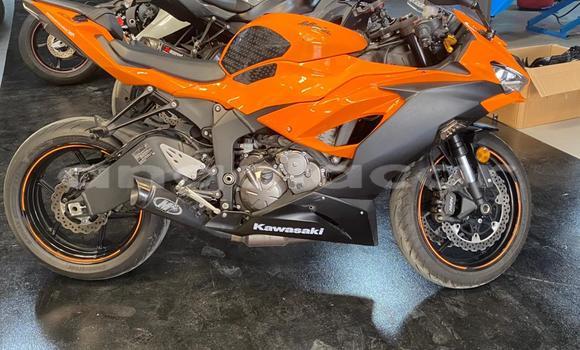 Comprar Usado Kawasaki Ninja Verde Moto em Luanda em Luanda Province