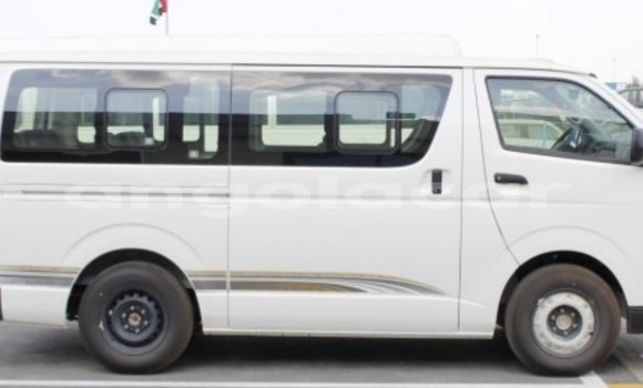 Acheter Occasion Voiture Toyota Hiace Blanc à Lobito, Benguela Acheter Occasion Voiture Toyota Hiace Blanc à Lobito, Benguela