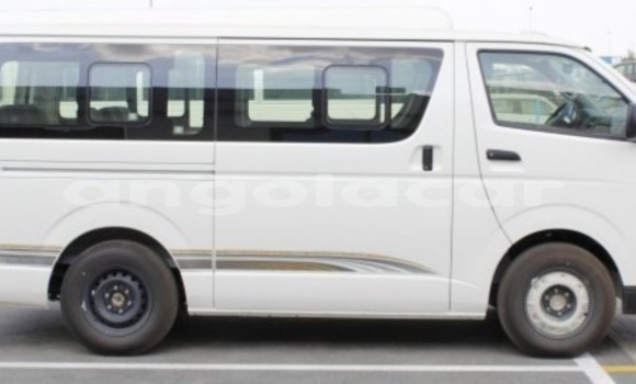 Acheter Occasion Voiture Toyota Hiace Blanc à Lobito, Benguela Acheter Occasion Voiture Toyota Hiace Blanc à Lobito, Benguela