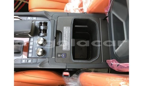 Comprar Importar Lexus LX Branco Carro em Import - Dubai em Bengo Province Comprar Importar Lexus LX Branco Carro em Import - Dubai em Bengo Province