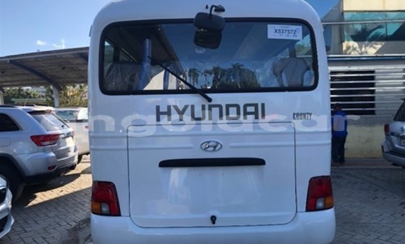 Comprar Usado Hyundai Click Branco Carro em Luena em Moxico Comprar Usado Hyundai Click Branco Carro em Luena em Moxico